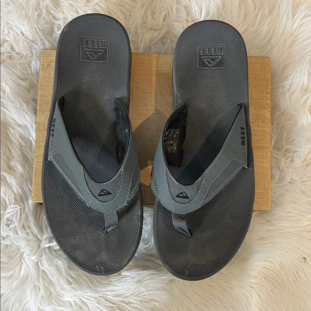 Reef Men's Fanning Flip-Flop Sandals with Bottle Opener